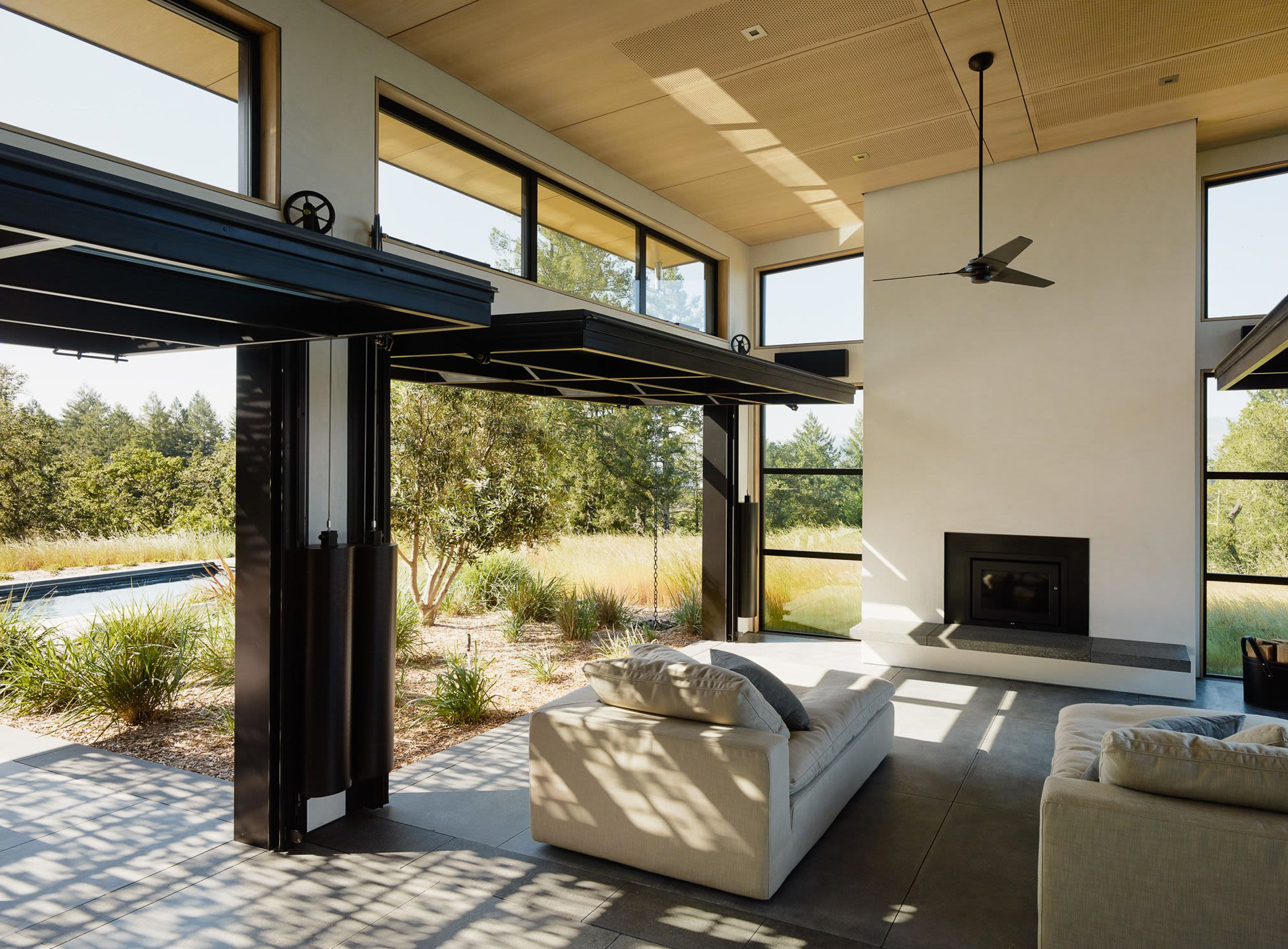 Healdsburg House Sonoma Californie Architecture Salon Fenêtres Pivotantes
