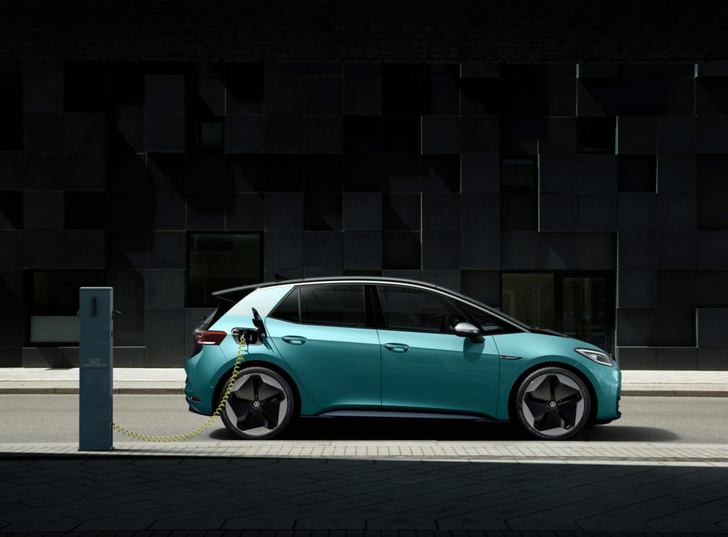 Volkswagen ID.3 Voiture Electrique Borne Recharge